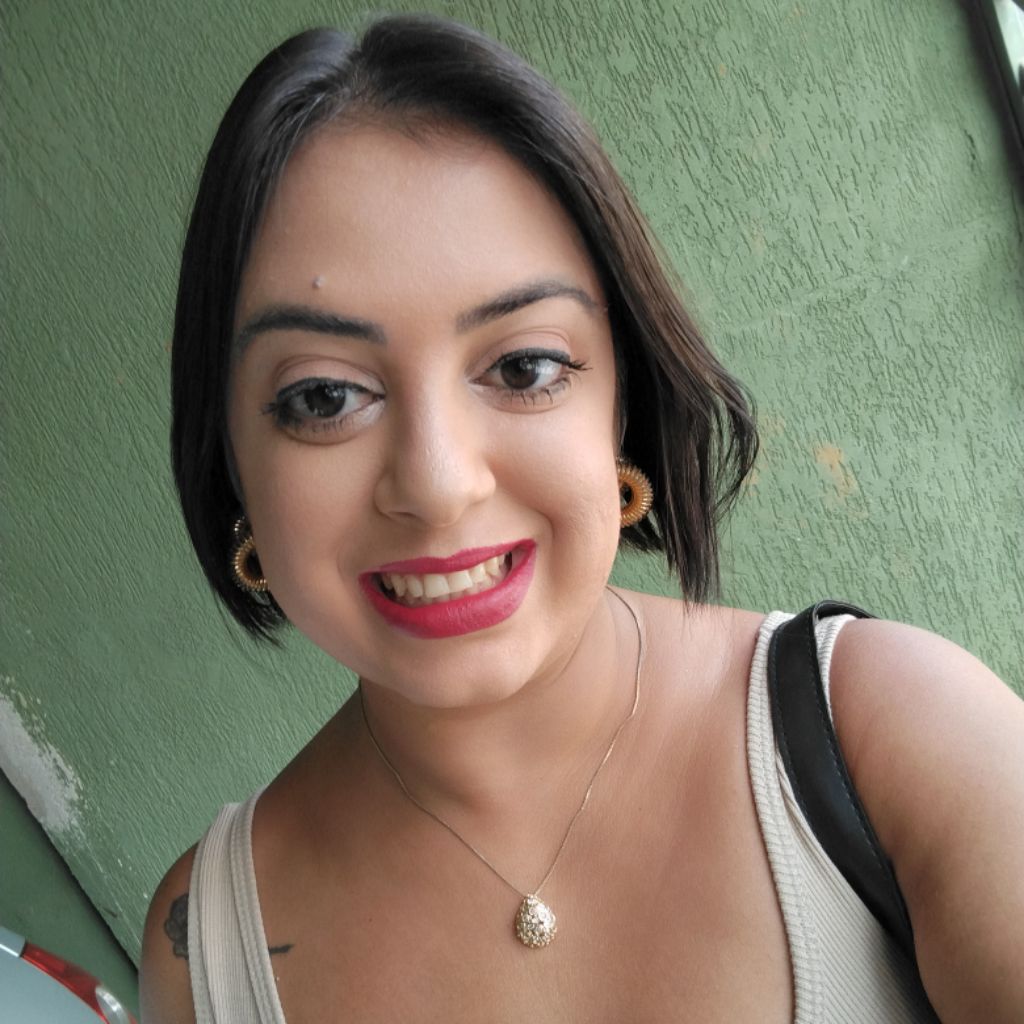 <em>Macarena Cruz - Valdivia</em>